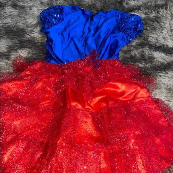 Supergirl Sequin Child Costume, Size Medium - Picture 7 of 7